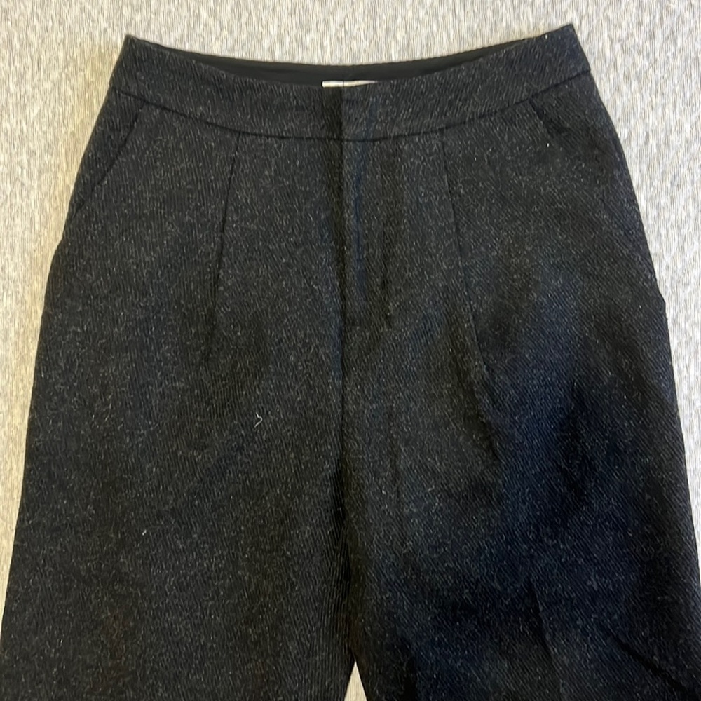 oak and fort cropped wool trouser in size 2